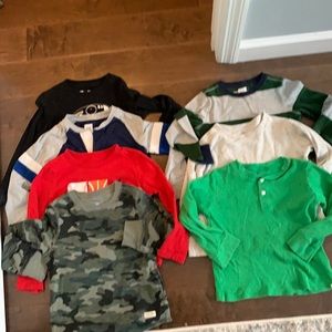 GAP boys long sleeve shirts - size XS
